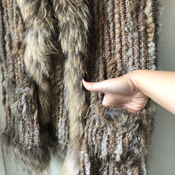 Sleeveless jacket. Rabbit fur - Picture 2 of 3